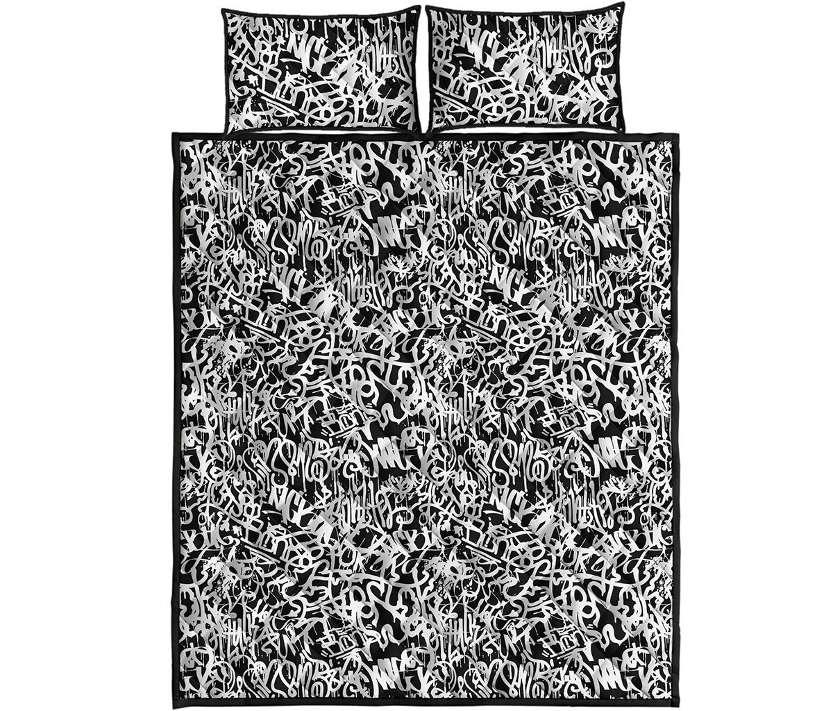 Black And White Graffiti Pattern Print Quilt Bed Set