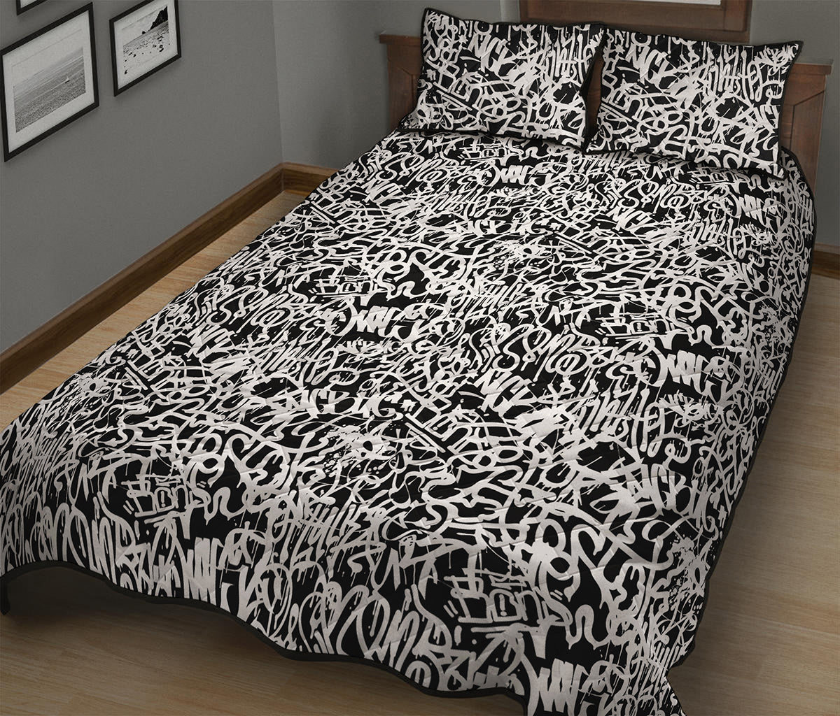Black And White Graffiti Pattern Print Quilt Bed Set