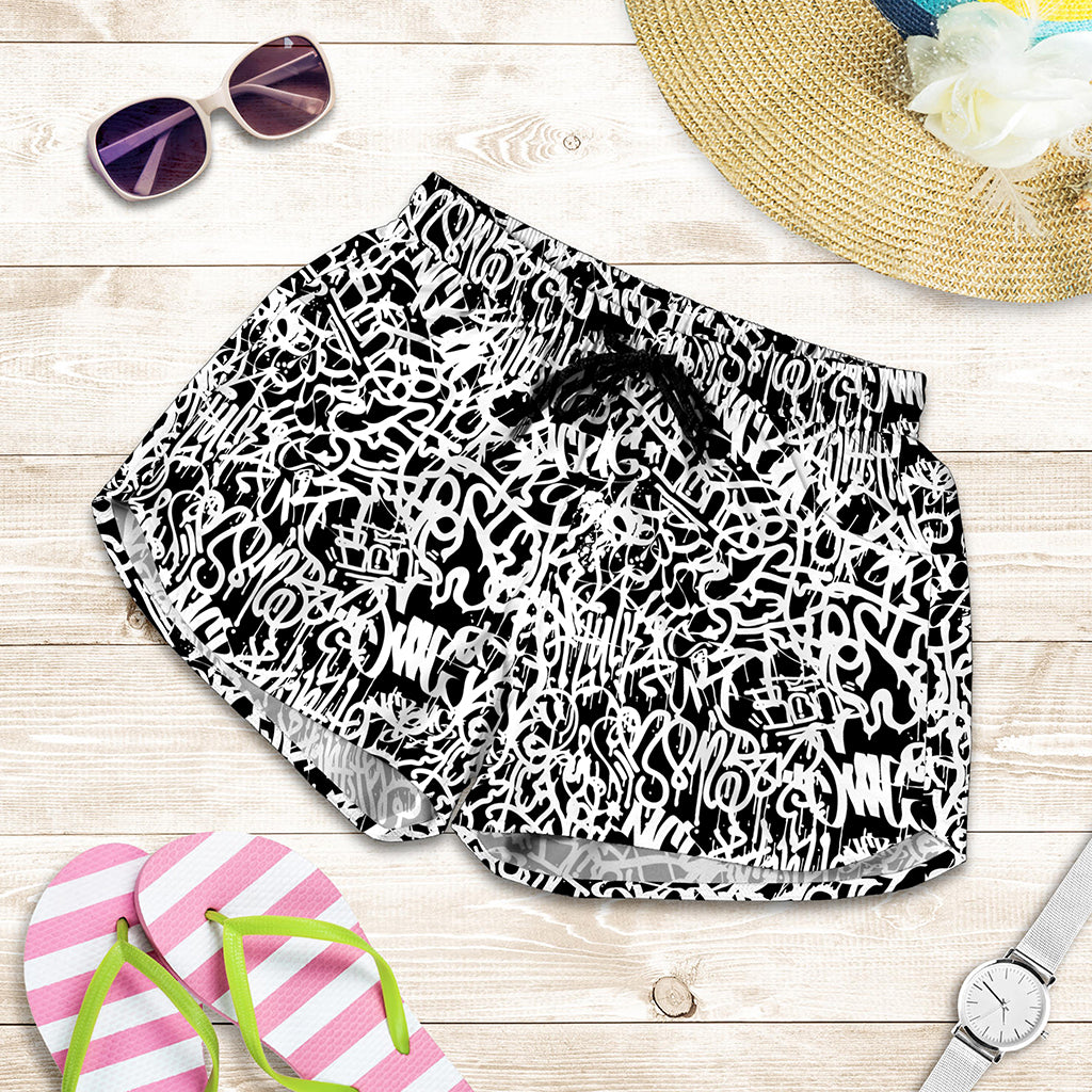 Black And White Graffiti Pattern Print Women's Shorts