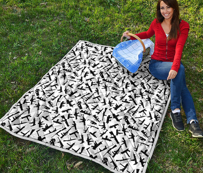 Black And White Guns Pattern Print Quilt
