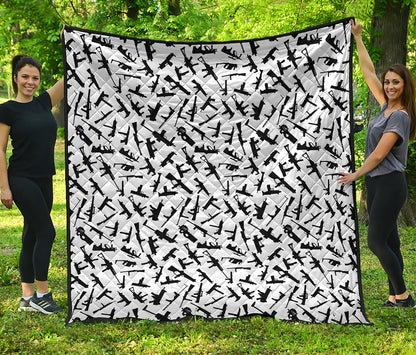 Black And White Guns Pattern Print Quilt