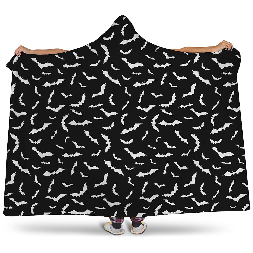 Black And White Halloween Bat Print Hooded Blanket