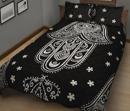 Black And White Hamsa Print Quilt Bed Set