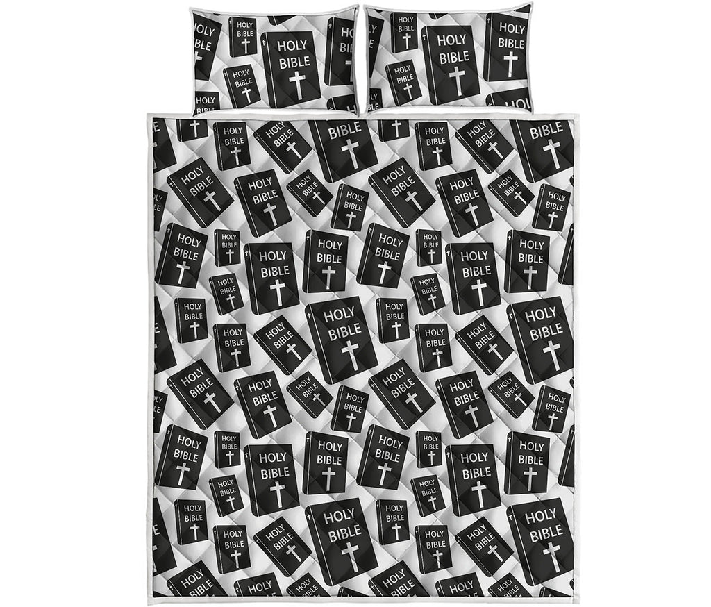 Black And White Holy Bible Pattern Print Quilt Bed Set