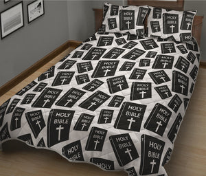 Black And White Holy Bible Pattern Print Quilt Bed Set