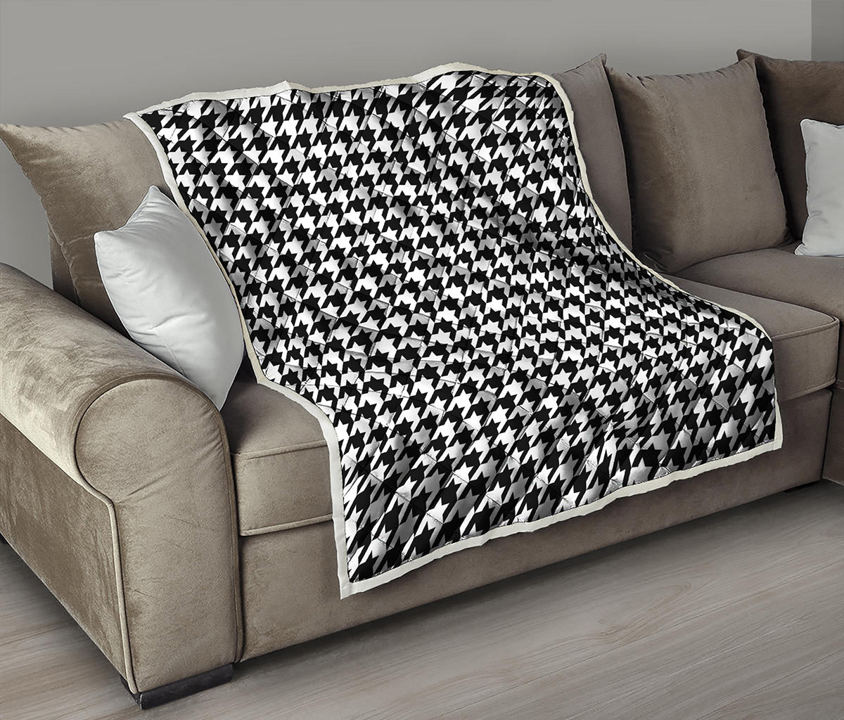 Black And White Houndstooth Print Quilt