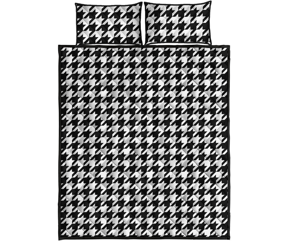 Black And White Houndstooth Print Quilt Bed Set