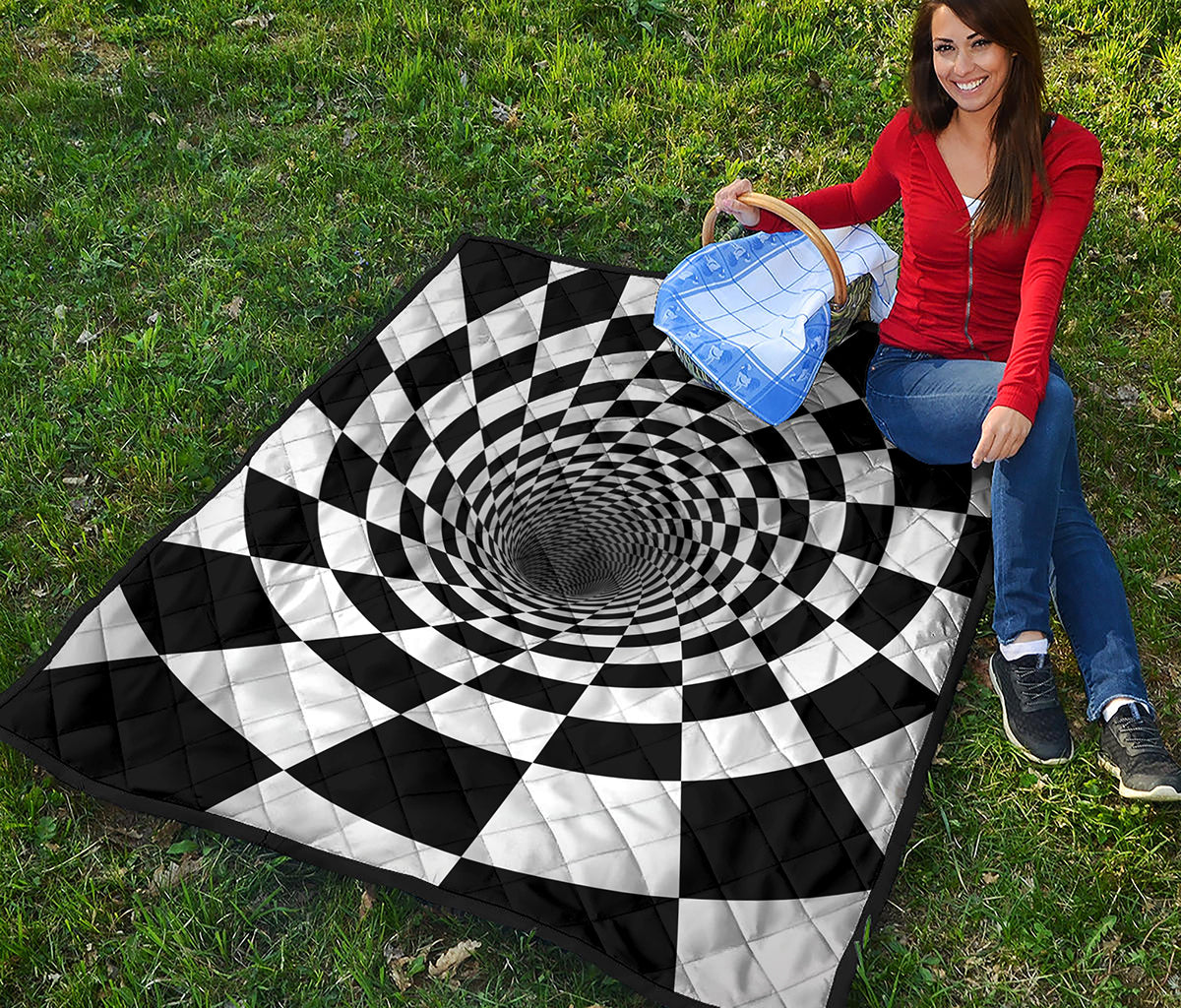 Black And White Hypnotic Illusion Print Quilt