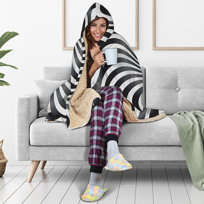 Black And White Illusory Motion Print Hooded Blanket