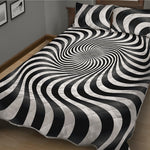 Black And White Illusory Motion Print Quilt Bed Set