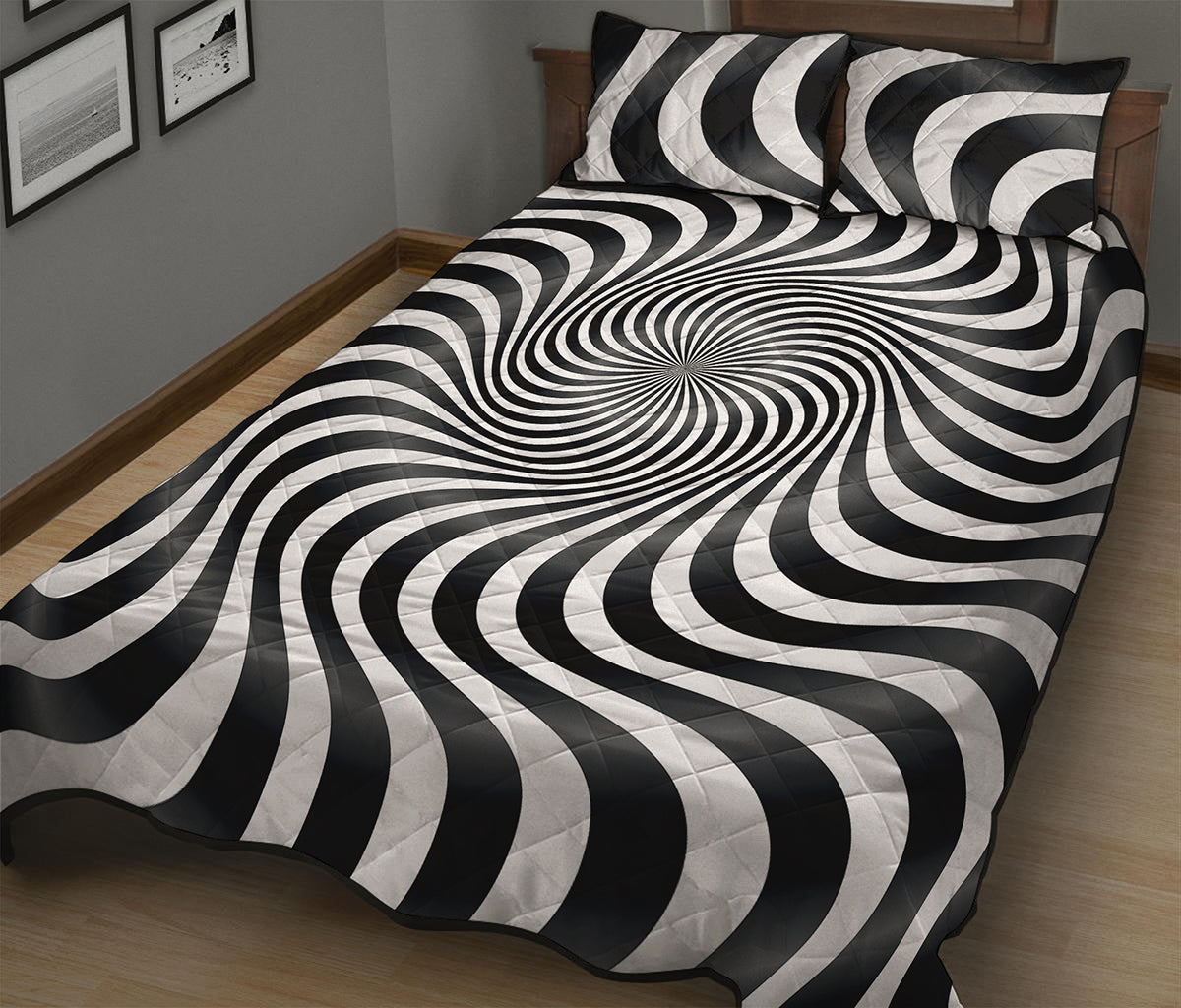 Black And White Illusory Motion Print Quilt Bed Set