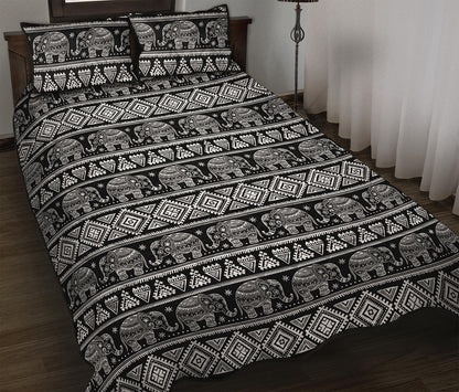Black And White Indian Elephant Print Quilt Bed Set