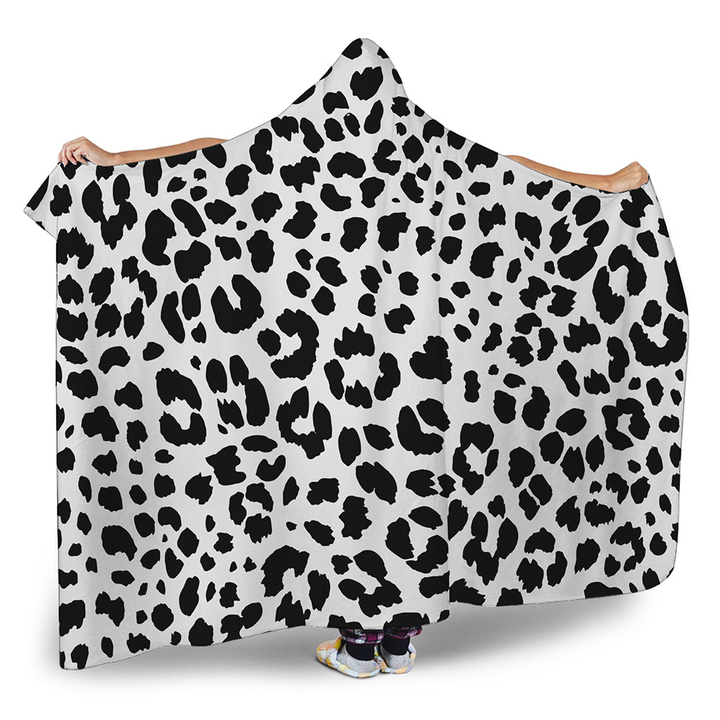 Black And White Jaguar Pattern Print Hooded Blanket