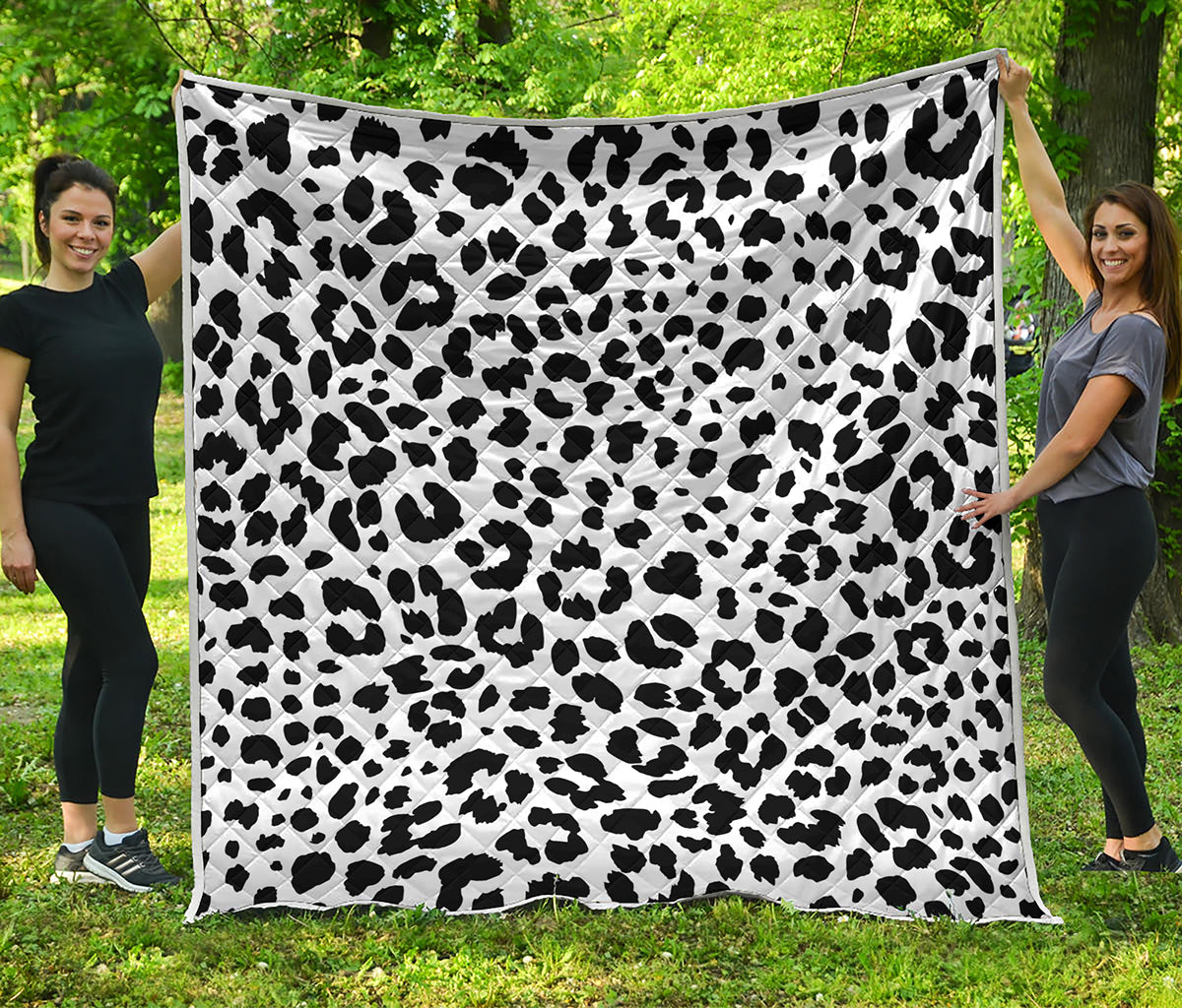 Black And White Jaguar Pattern Print Quilt