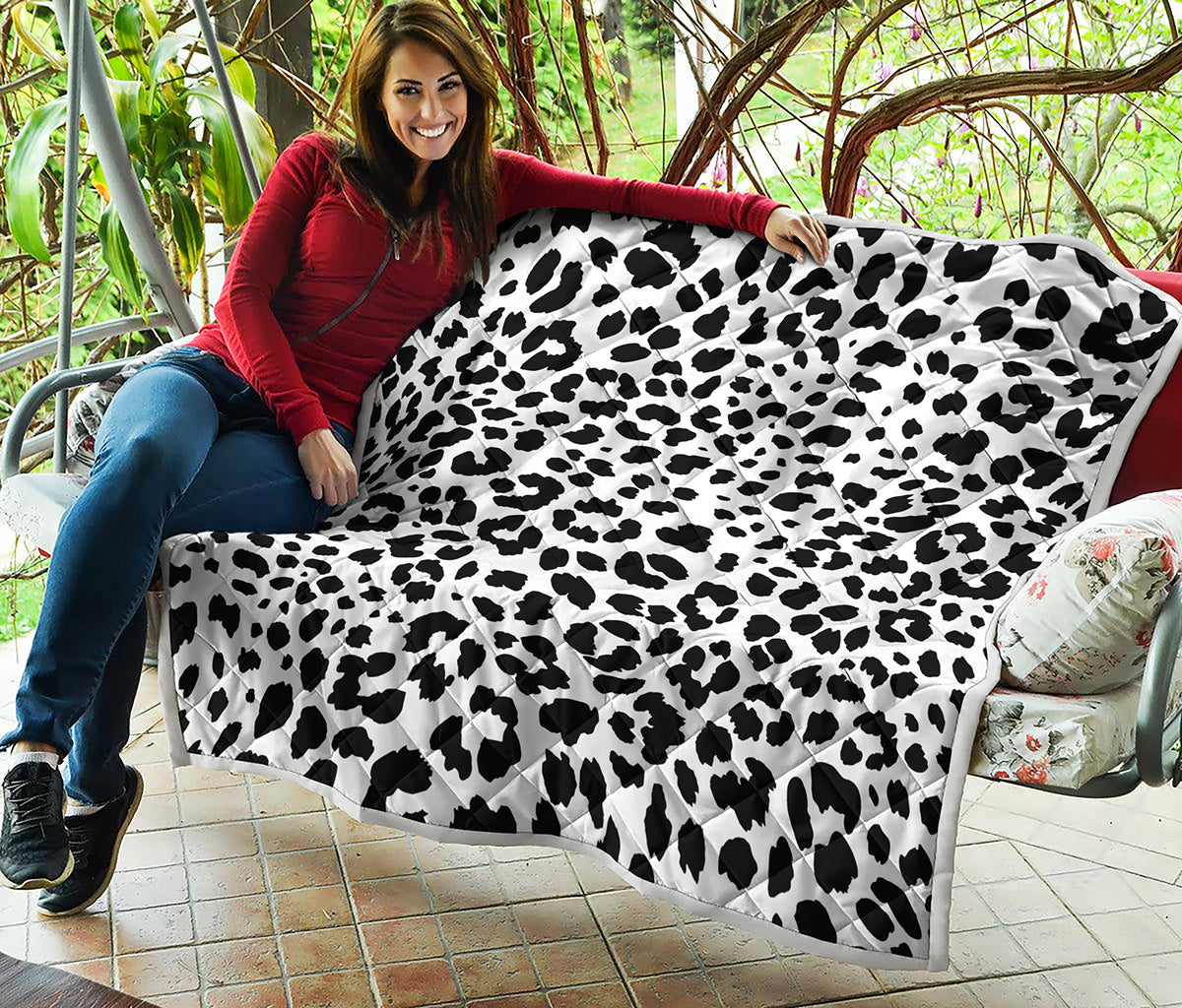 Black And White Jaguar Pattern Print Quilt