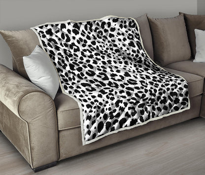 Black And White Jaguar Pattern Print Quilt