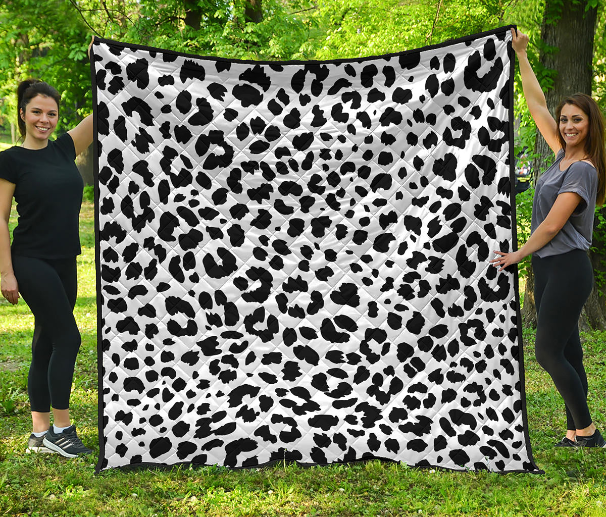 Black And White Jaguar Pattern Print Quilt