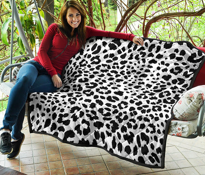 Black And White Jaguar Pattern Print Quilt