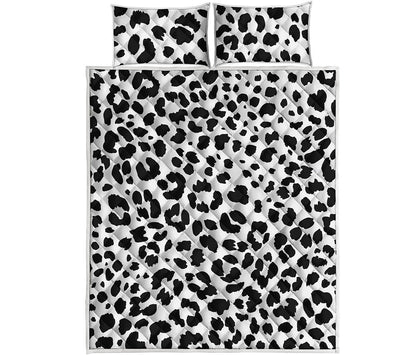 Black And White Jaguar Pattern Print Quilt Bed Set