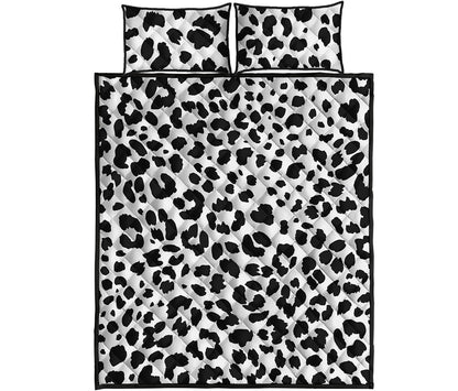 Black And White Jaguar Pattern Print Quilt Bed Set