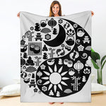 Black And White Japanese Yin Yang Print Blanket