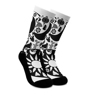 Black And White Japanese Yin Yang Print Crew Socks