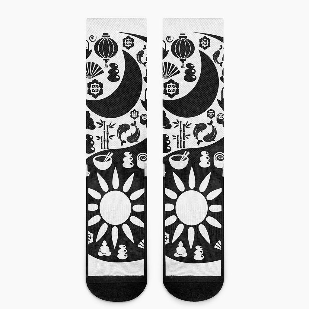 Black And White Japanese Yin Yang Print Crew Socks