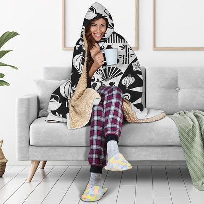 Black And White Japanese Yin Yang Print Hooded Blanket