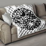Black And White Japanese Yin Yang Print Quilt