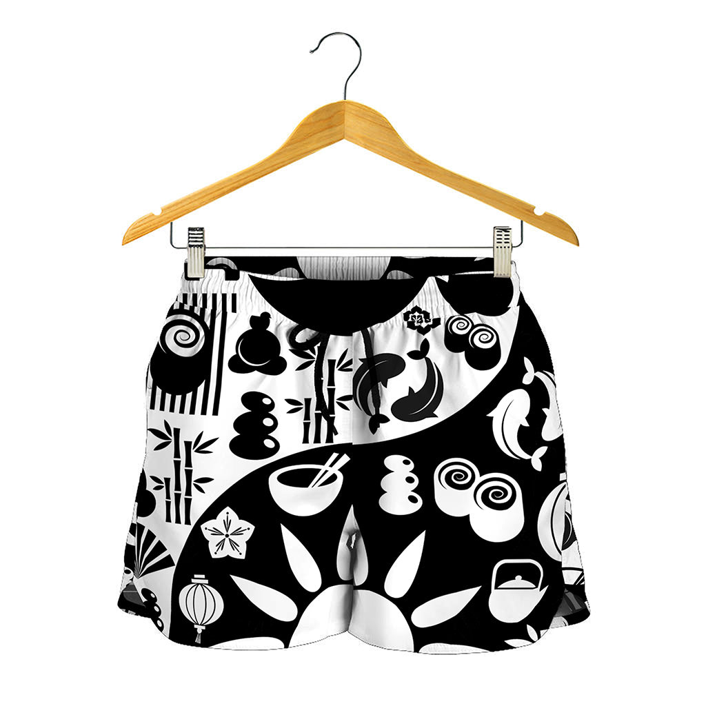 Black And White Japanese Yin Yang Print Women's Shorts