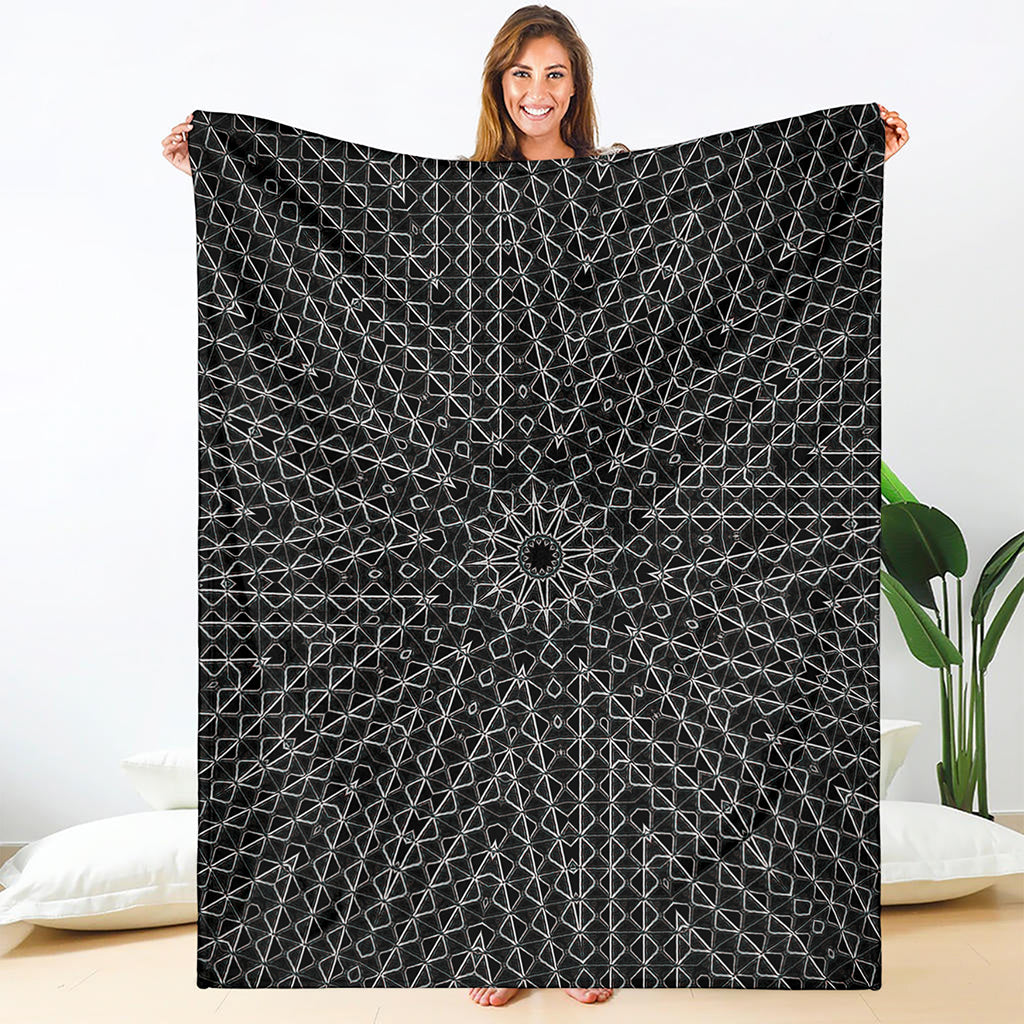 Black And White Kaleidoscope Print Blanket