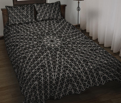 Black And White Kaleidoscope Print Quilt Bed Set
