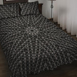 Black And White Kaleidoscope Print Quilt Bed Set