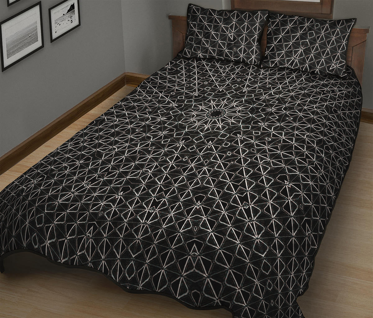 Black And White Kaleidoscope Print Quilt Bed Set