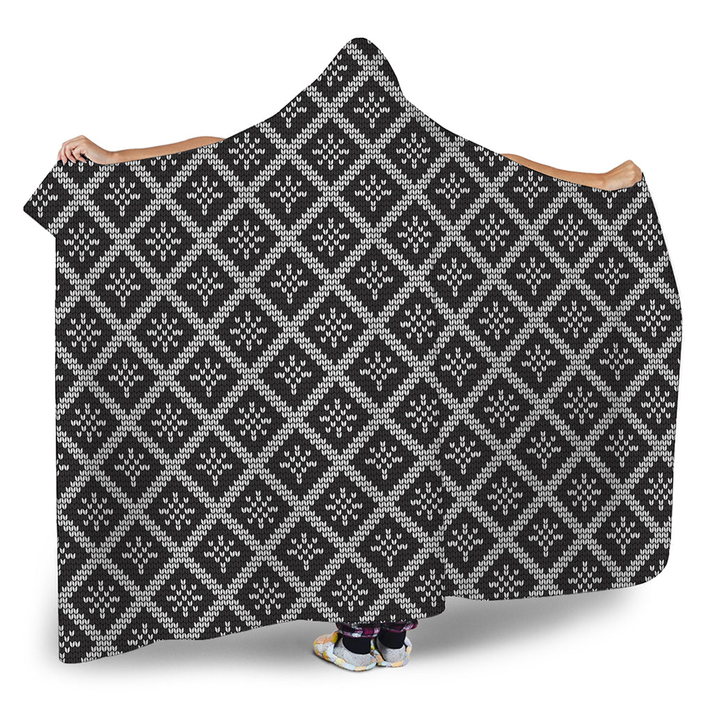 Black And White Knitted Pattern Print Hooded Blanket