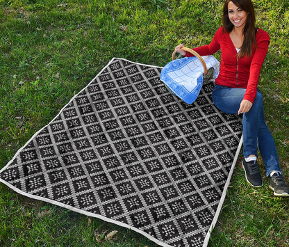 Black And White Knitted Pattern Print Quilt