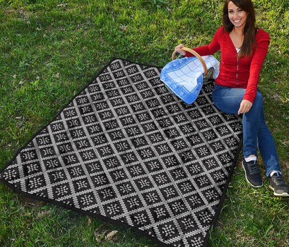 Black And White Knitted Pattern Print Quilt