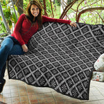 Black And White Knitted Pattern Print Quilt