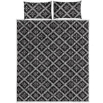 Black And White Knitted Pattern Print Quilt Bed Set