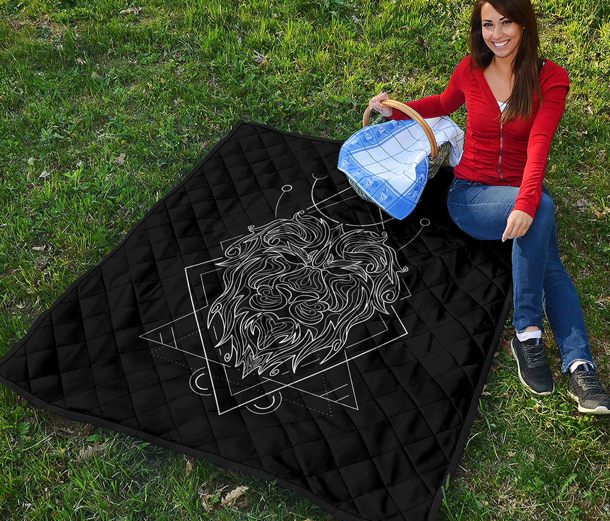 Black And White Leo Sign Print Quilt