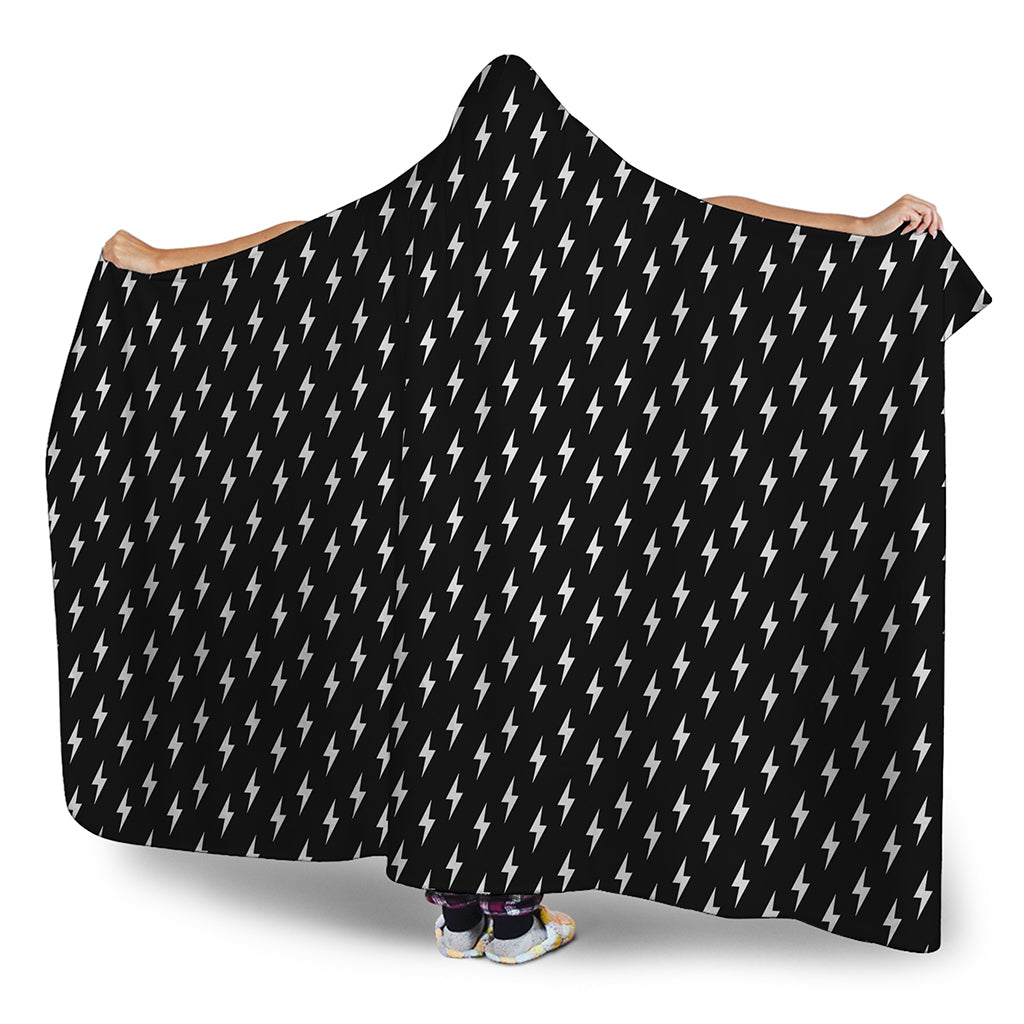 Black And White Lightning Pattern Print Hooded Blanket
