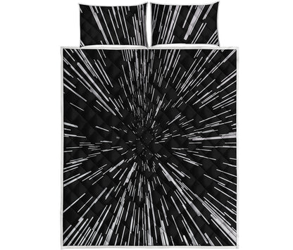 Black And White Lightspeed Print Quilt Bed Set
