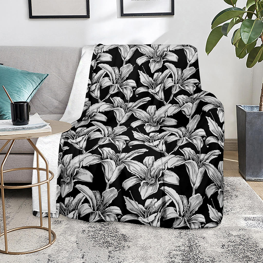 Black And White Lily Pattern Print Blanket