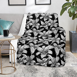 Black And White Lily Pattern Print Blanket