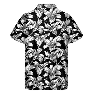 Black And White Lily Pattern Print Men's Short Sleeve Shirt