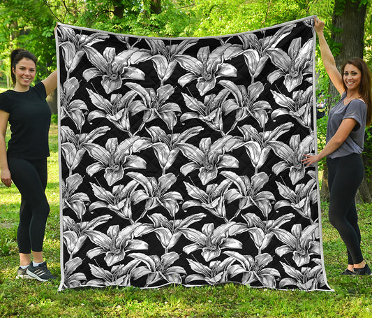 Black And White Lily Pattern Print Quilt