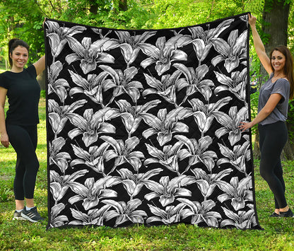 Black And White Lily Pattern Print Quilt