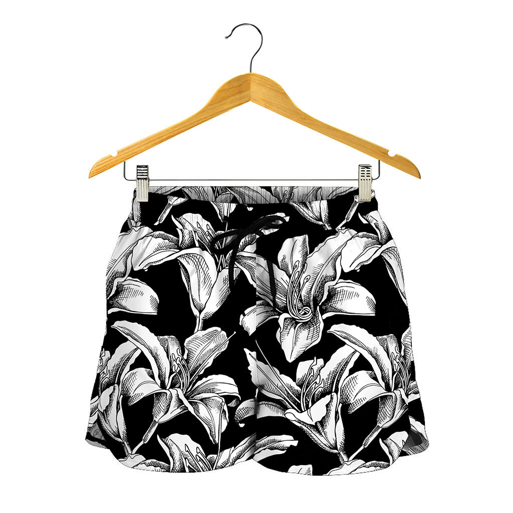 Black And White Lily Pattern Print Women's Shorts