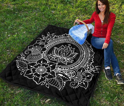 Black And White Lotus Flower Print Quilt