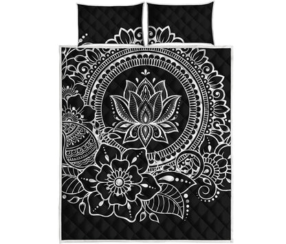 Black And White Lotus Flower Print Quilt Bed Set